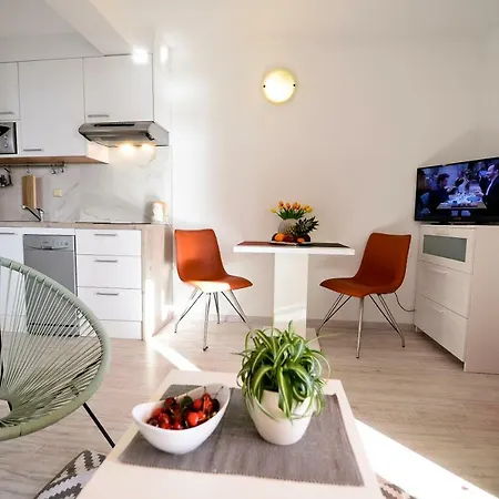 Apartman Basioli Zára