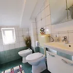 شقة Basioli