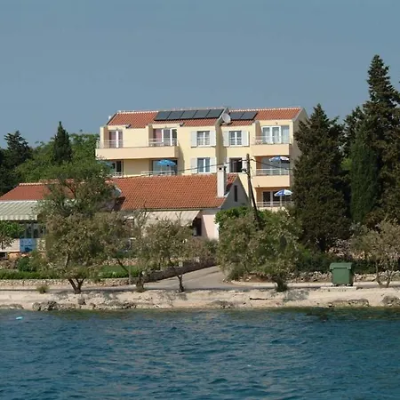 Apartman Basioli *